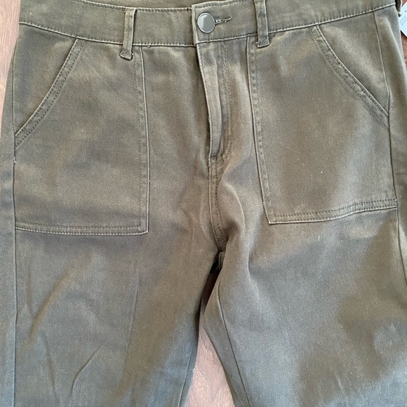 Forever 21 NWT size 27 army green - Picture 4 of 4